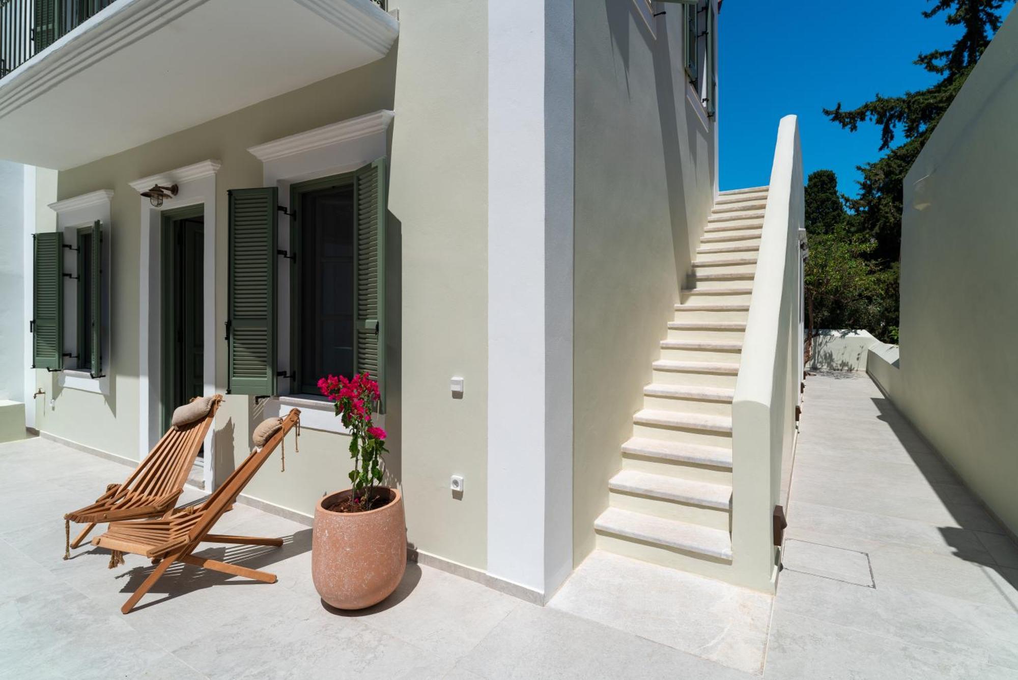 Nisomar Suites Simi Exterior foto