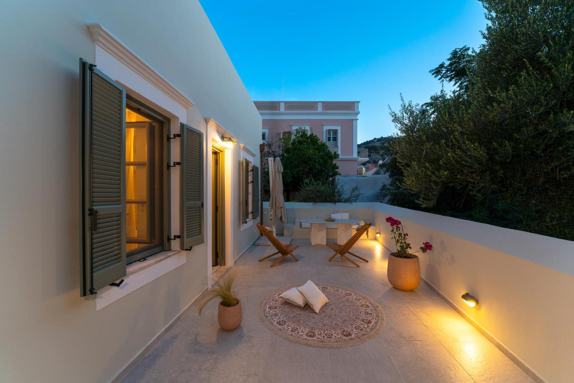 Nisomar Suites Simi Exterior foto